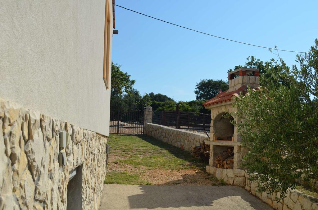 Apartments Krusvina لون المظهر الخارجي الصورة