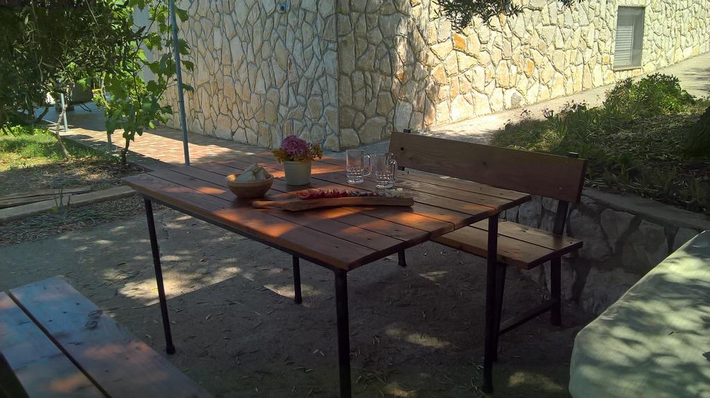 Apartments Krusvina لون المظهر الخارجي الصورة