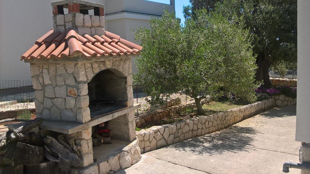 Apartments Krusvina لون المظهر الخارجي الصورة