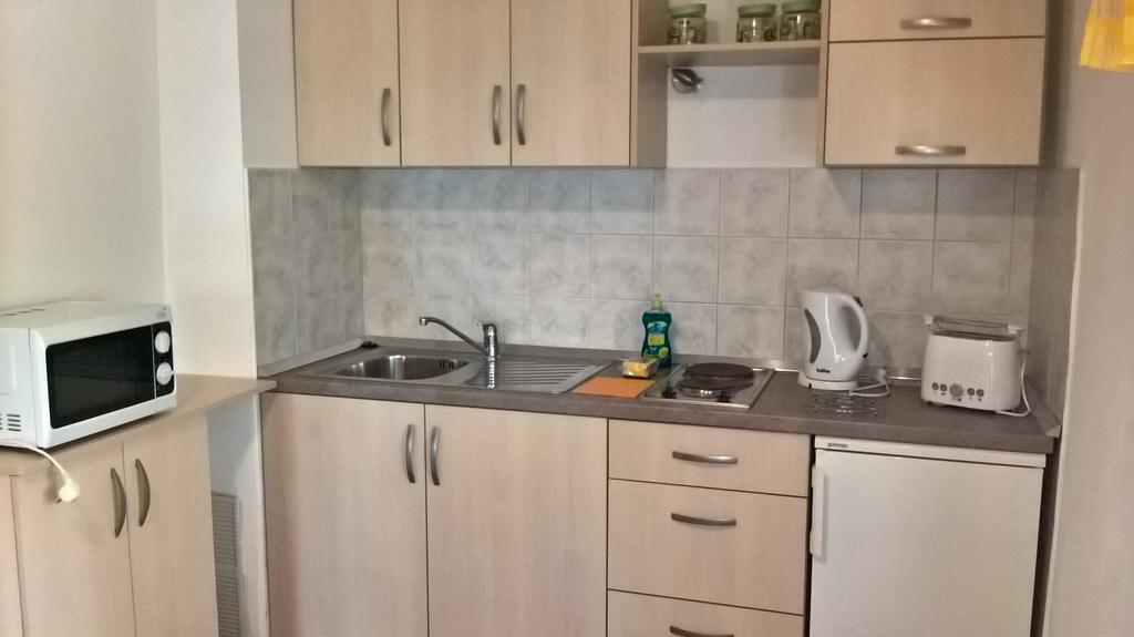 Apartments Krusvina لون المظهر الخارجي الصورة